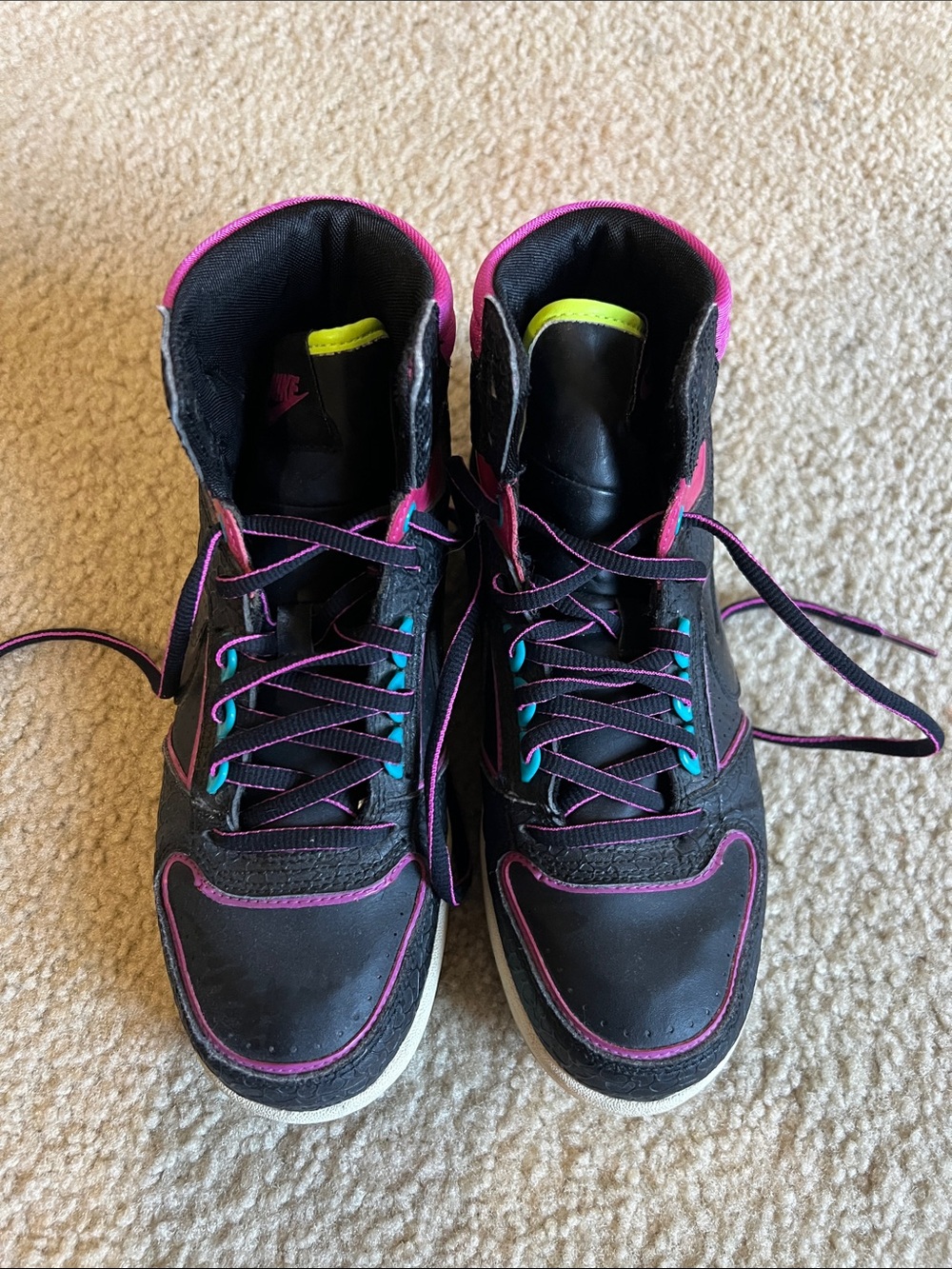 Retro Style Nike